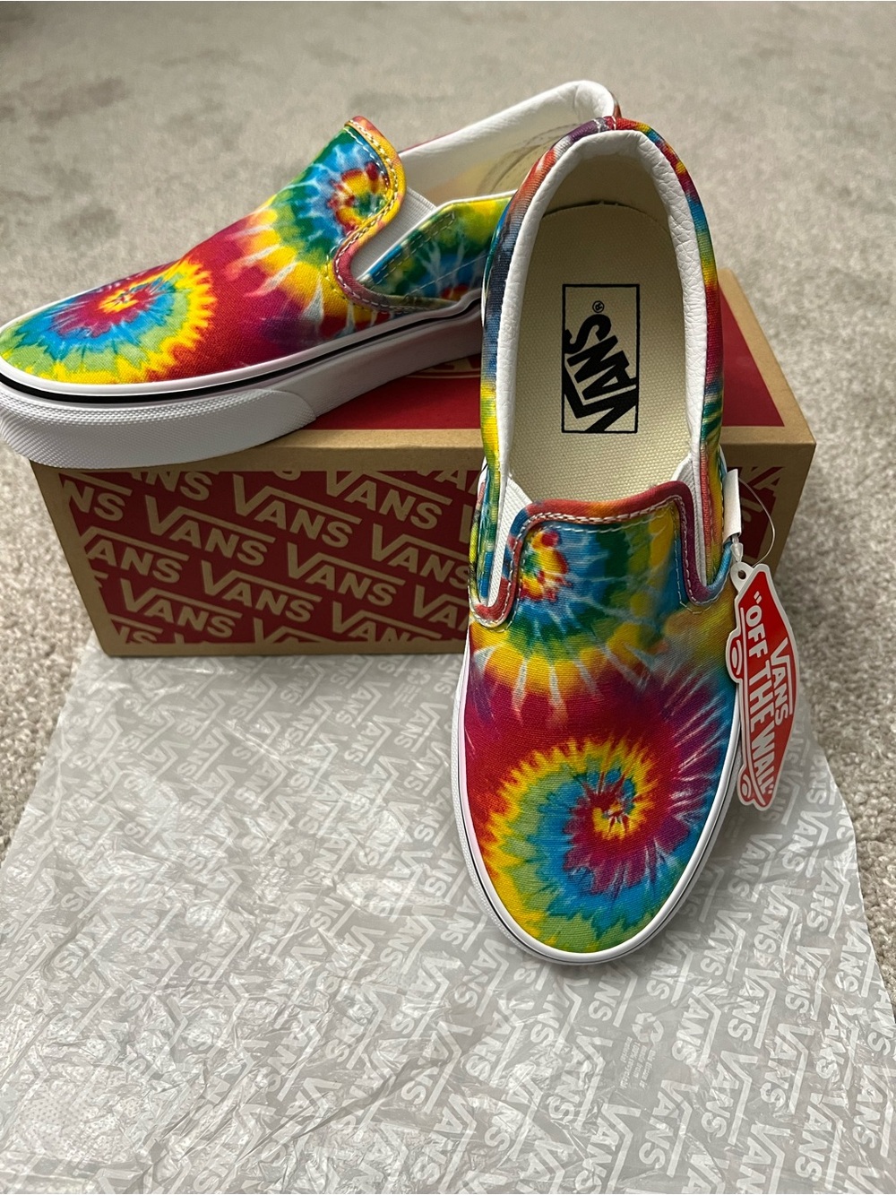 NEW Vans Slip-On sneakers - Rainbow Tie Dye (size womens 6.5)